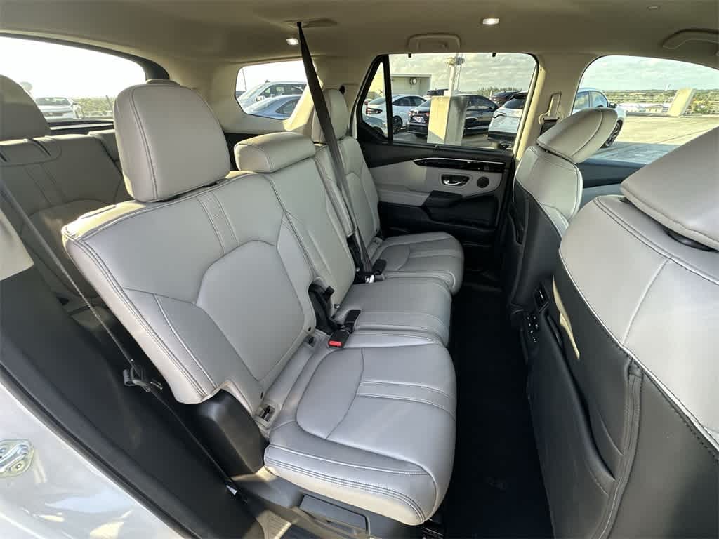 Thumbnail: 2025 Honda Pilot - 25