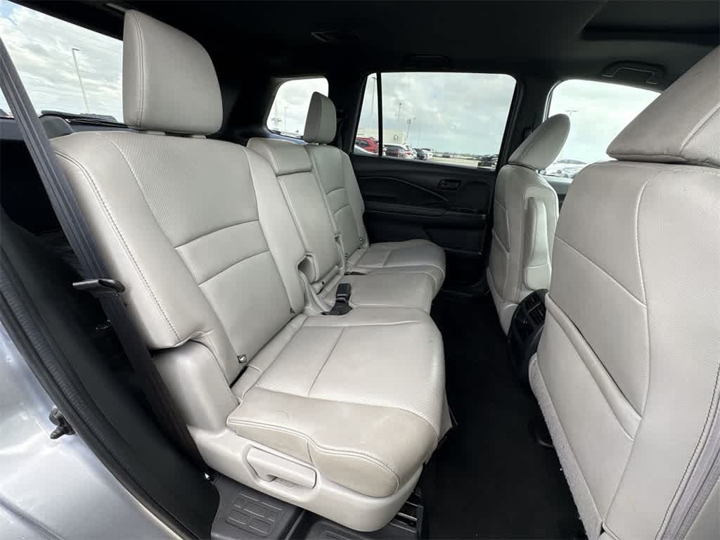 Thumbnail: 2023 Honda Passport - 25