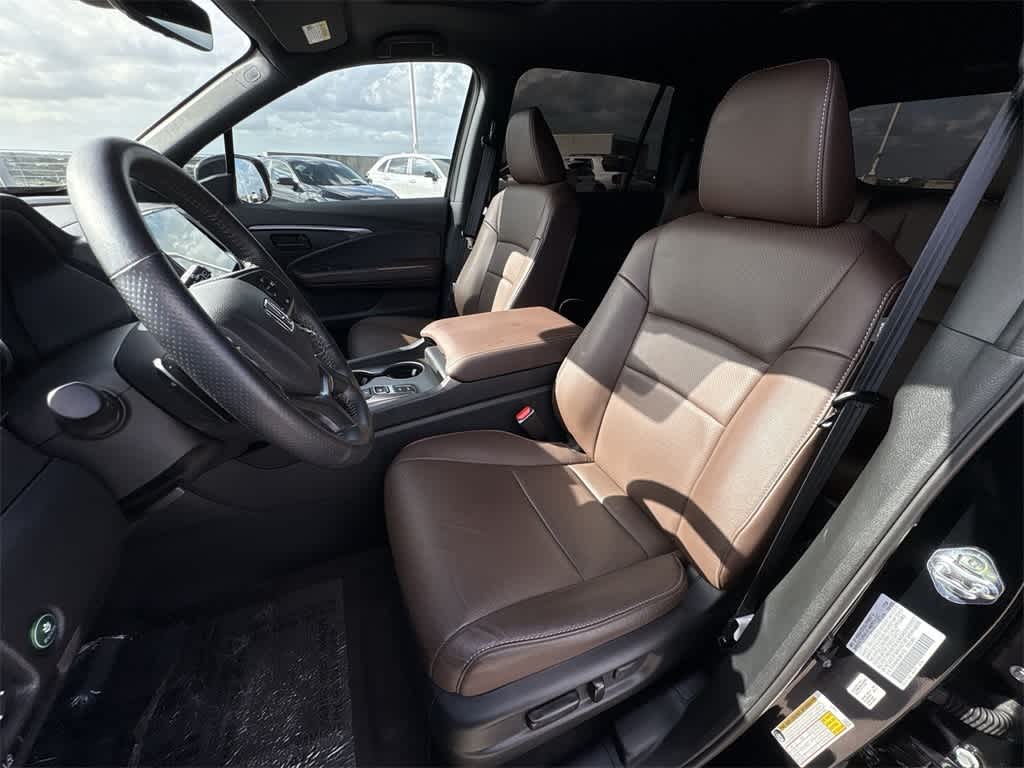 Thumbnail: 2025 Honda Passport - 13