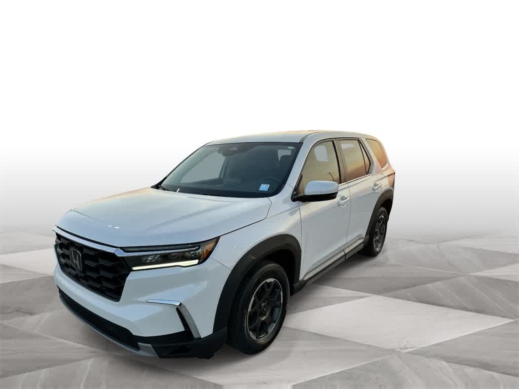 Thumbnail: 2023 Honda Pilot - 4