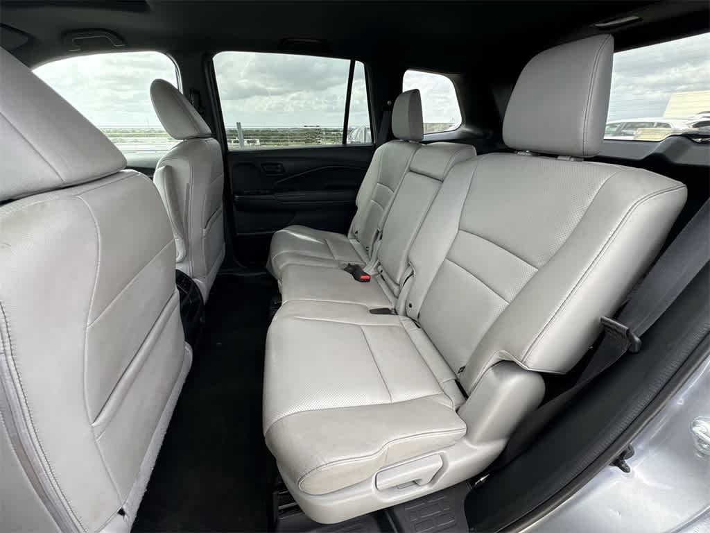 Thumbnail: 2023 Honda Passport - 21