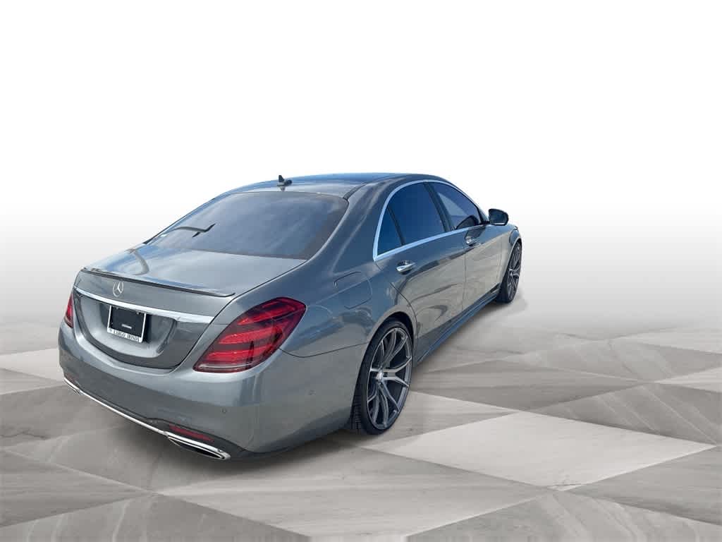 Thumbnail: 2018 Mercedes-Benz S-Class - 8