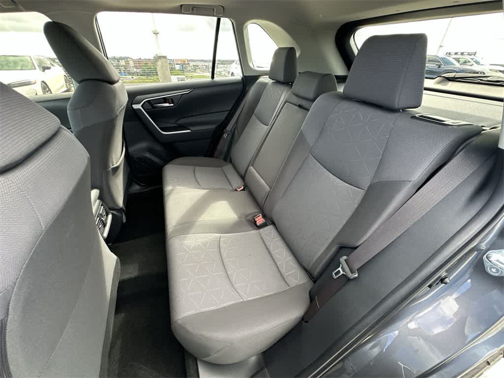 Thumbnail: 2019 Toyota RAV4 - 21