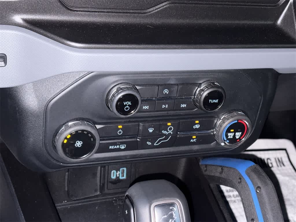 Thumbnail: 2022 Ford Bronco - 19