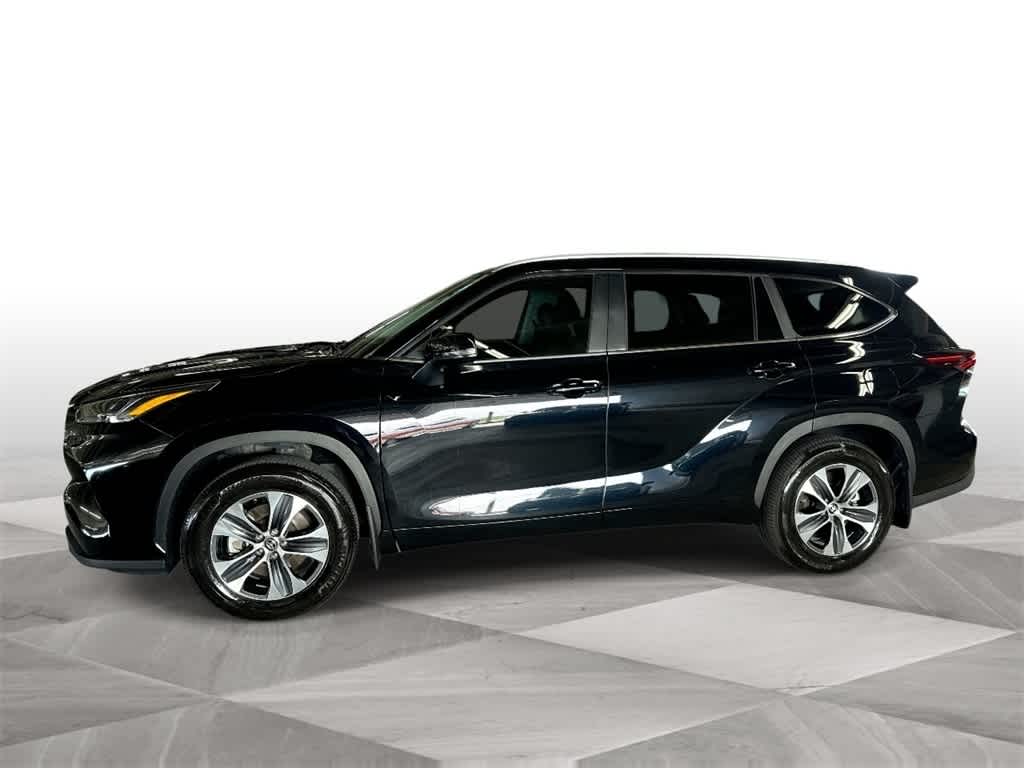 Thumbnail: 2024 Toyota Highlander - 5