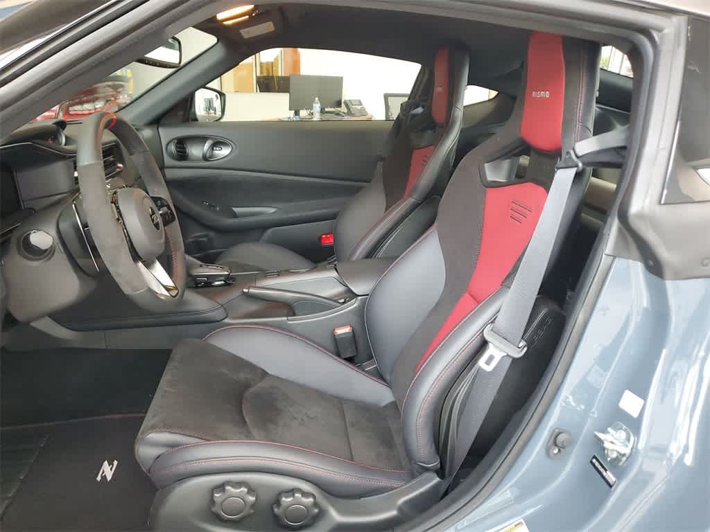 2024 Nissan Z NISMO 11