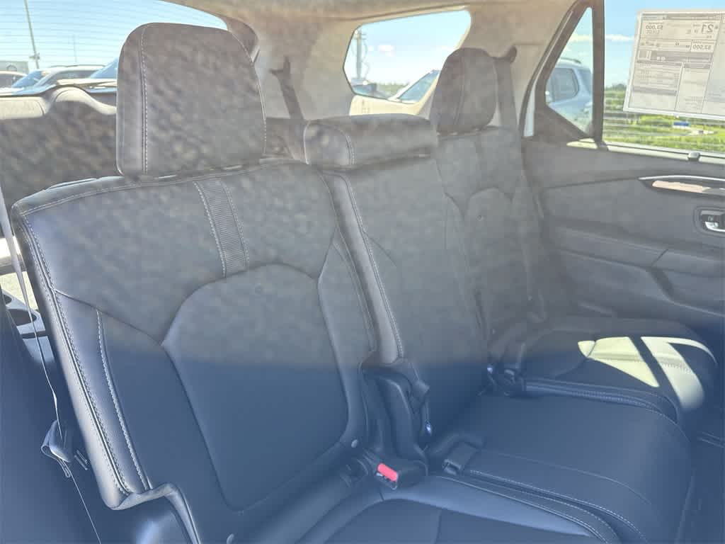 Thumbnail: 2025 Honda Pilot - 25