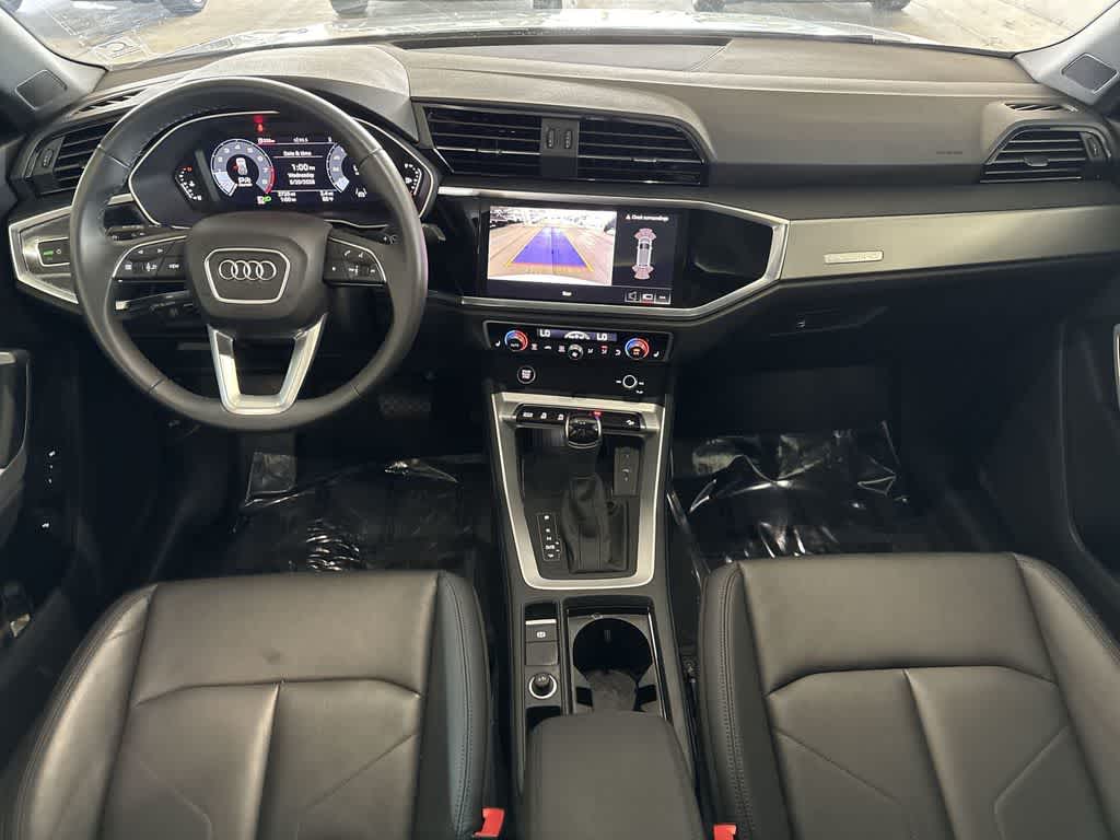 Thumbnail: 2025 Audi Q3 - 23