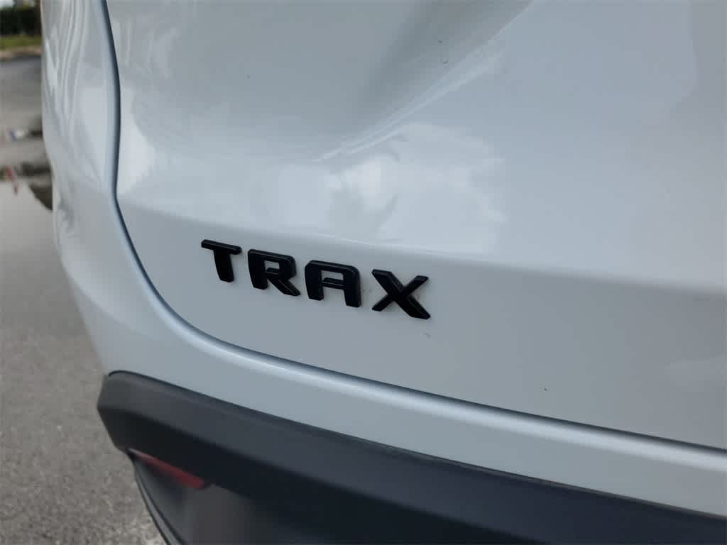 Thumbnail: 2024 Chevrolet Trax - 15