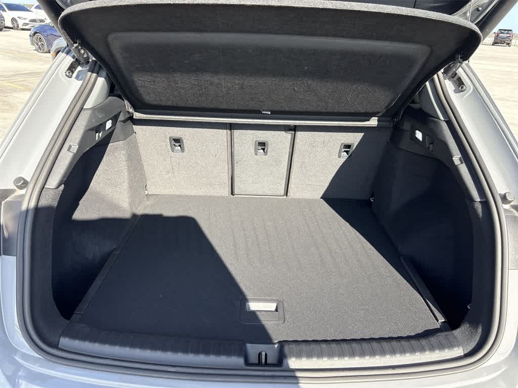 Thumbnail: 2025 Audi Q4 e-tron - 24