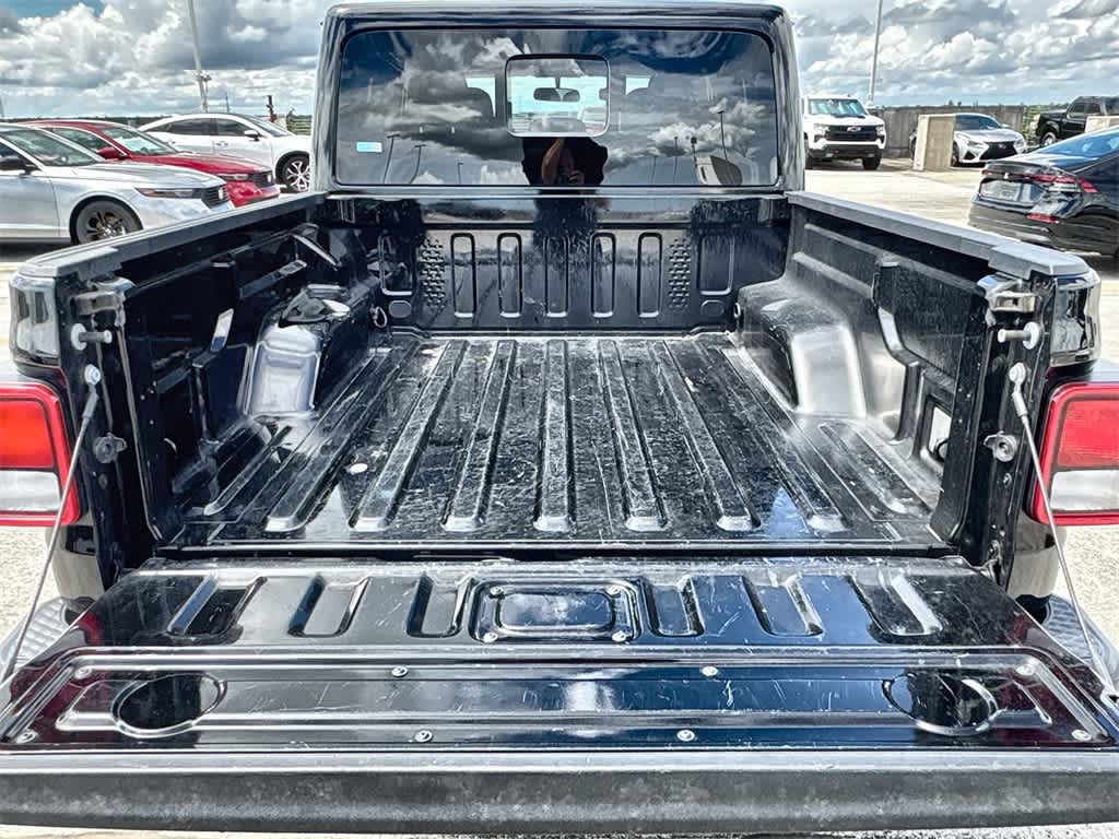 Thumbnail: 2024 Jeep Gladiator - 23