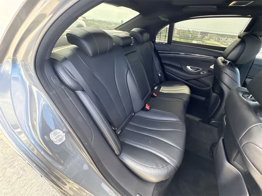 Thumbnail: 2018 Mercedes-Benz S-Class - 25
