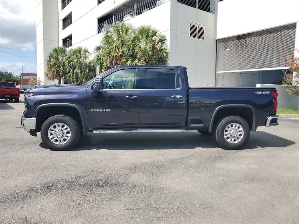 2024 Chevrolet Silverado 2500 LTZ 3