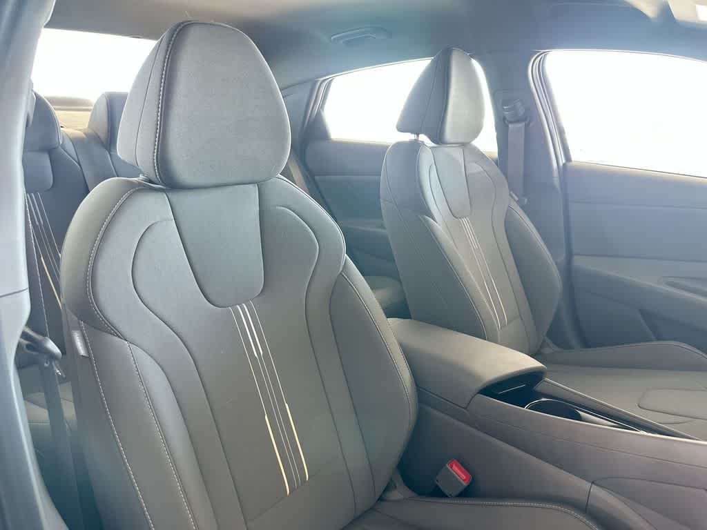 Thumbnail: 2025 Hyundai Elantra - 26