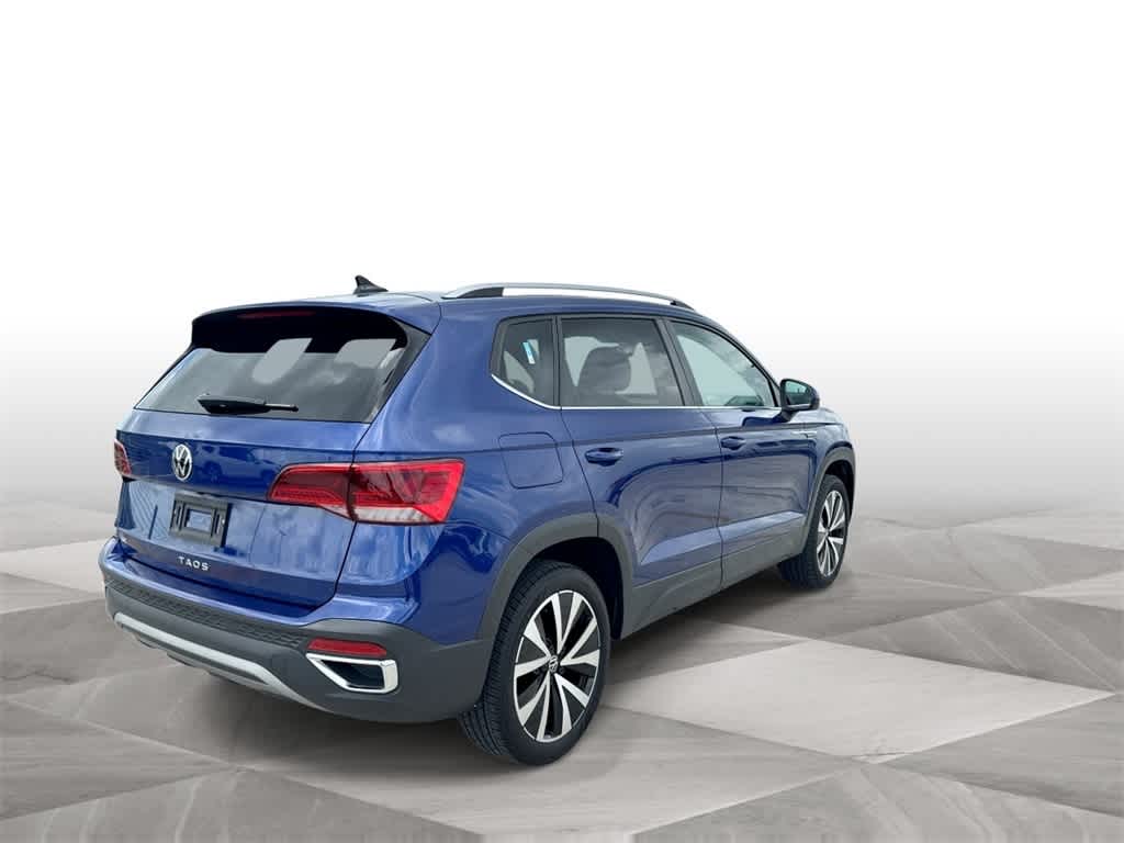 Thumbnail: 2023 Volkswagen Taos - 8