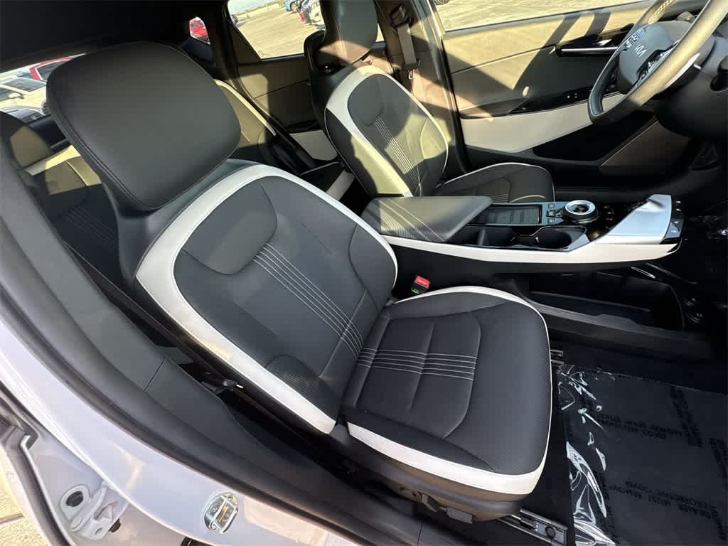 Thumbnail: 2024 Kia EV6 - 26
