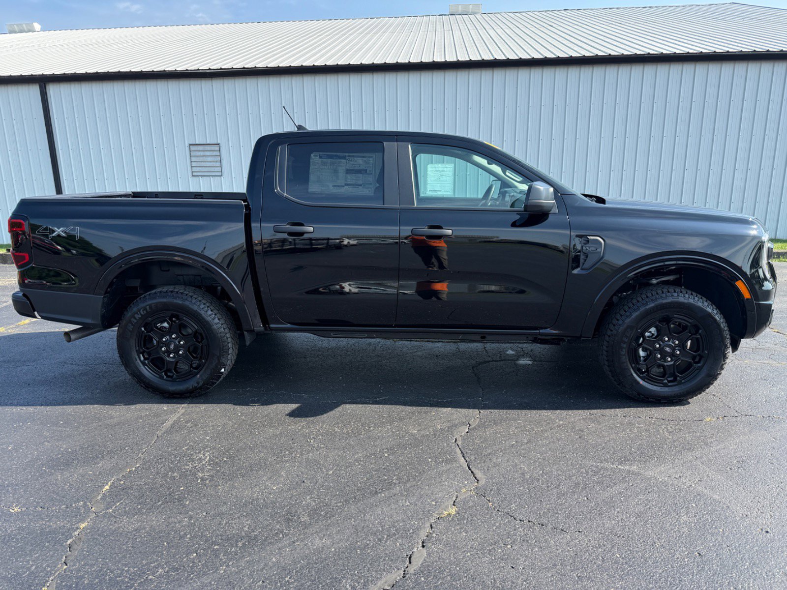 2025 Ford Ranger XLT - Photo 2