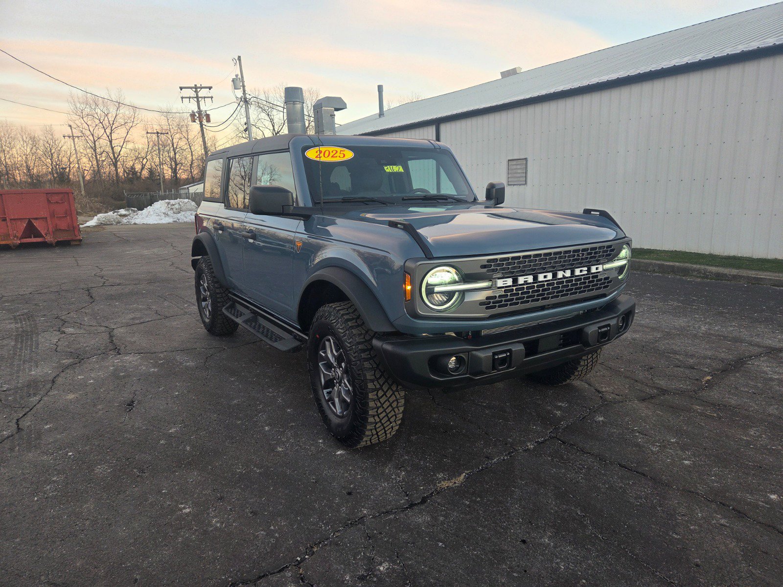 2025 Ford Bronco 4-Door Badlands's photo