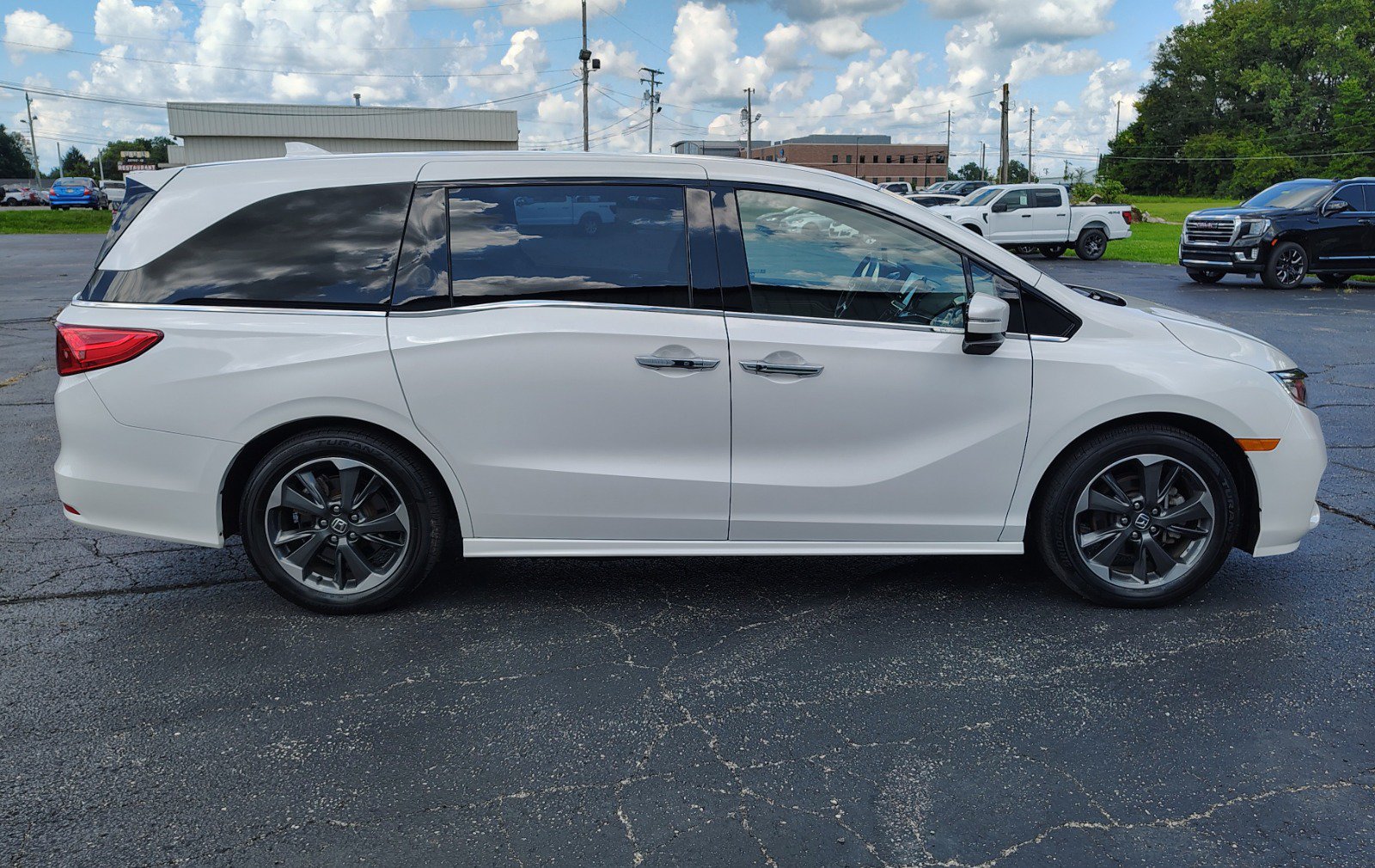 Certified 2023 Honda Odyssey Elite Van