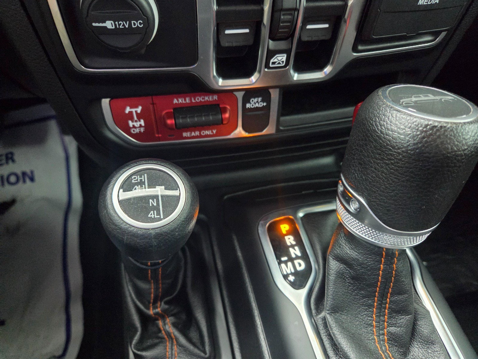 2021 Jeep Gladiator Mojave - Photo 19