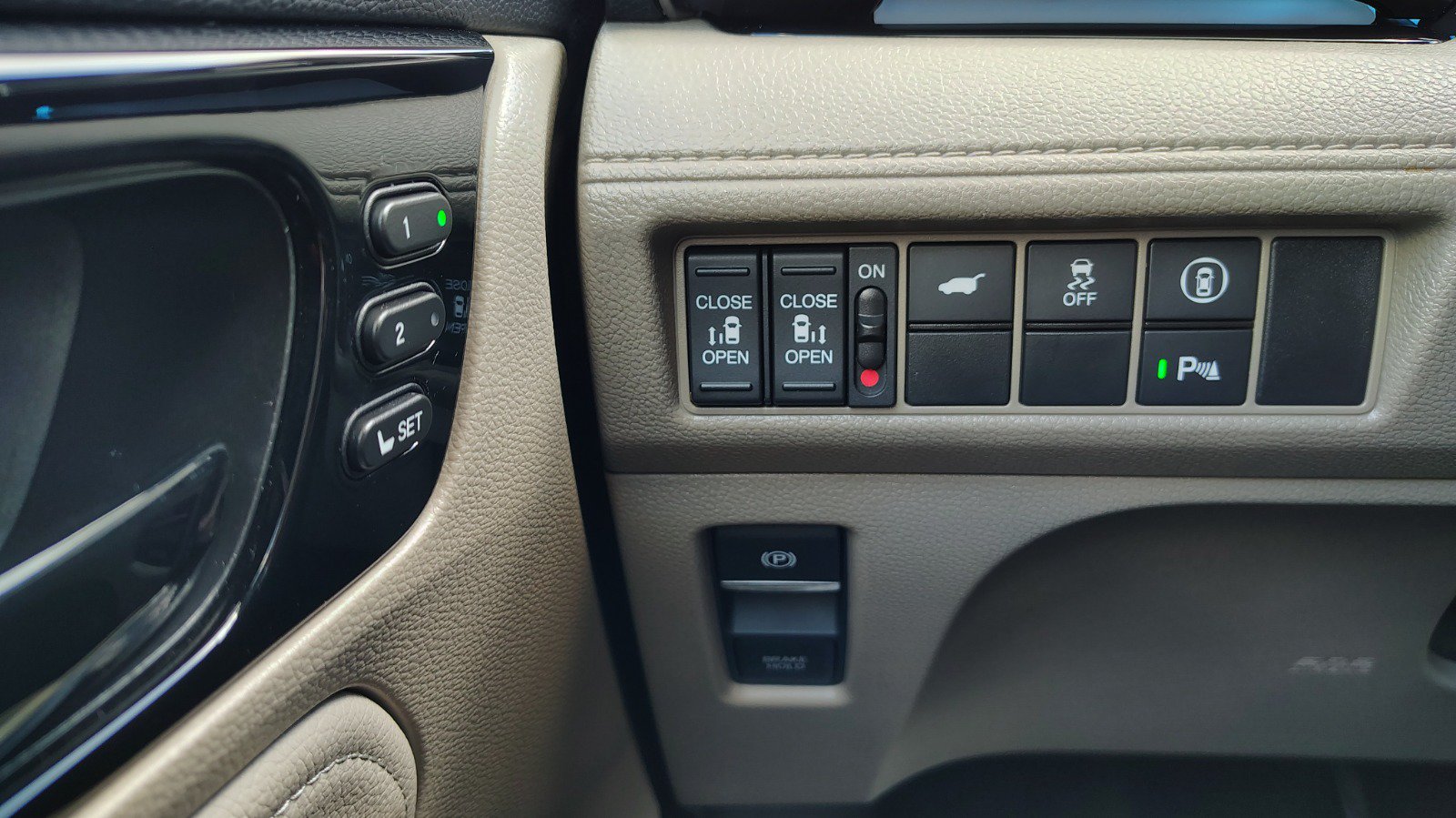 2023 Honda Odyssey Elite - Photo 44