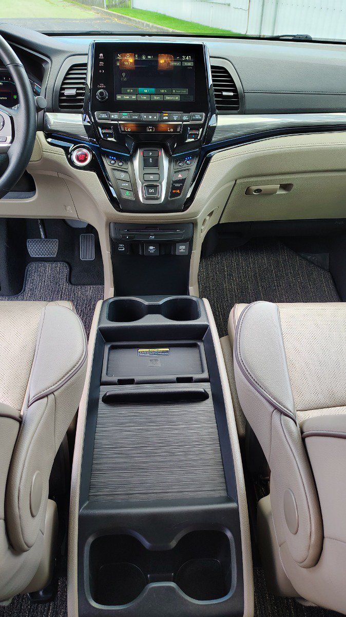 2023 Honda Odyssey Elite - Photo 28