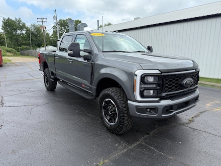 2025 Ford Super Duty F-250 Lariat TRUCK