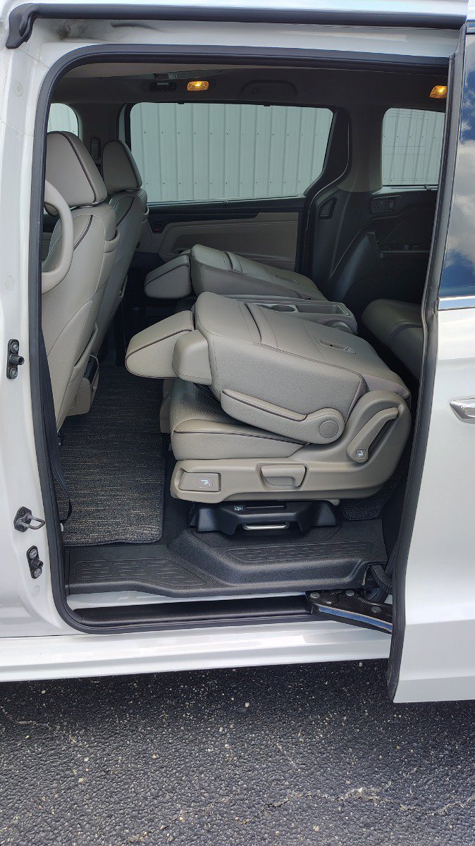 2023 Honda Odyssey Elite - Photo 19