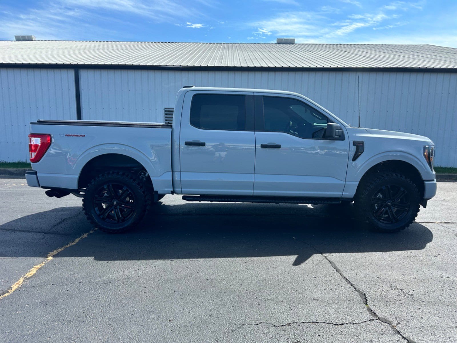 Used 2023 Ford F-150 XL with VIN 1FTEW1EP3PFB86480 for sale in Connersville, IN