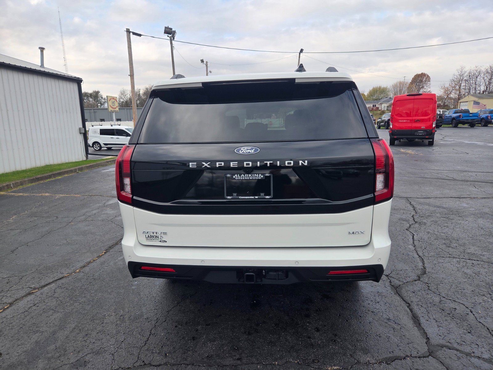 2025 Ford Expedition MAX photo 3