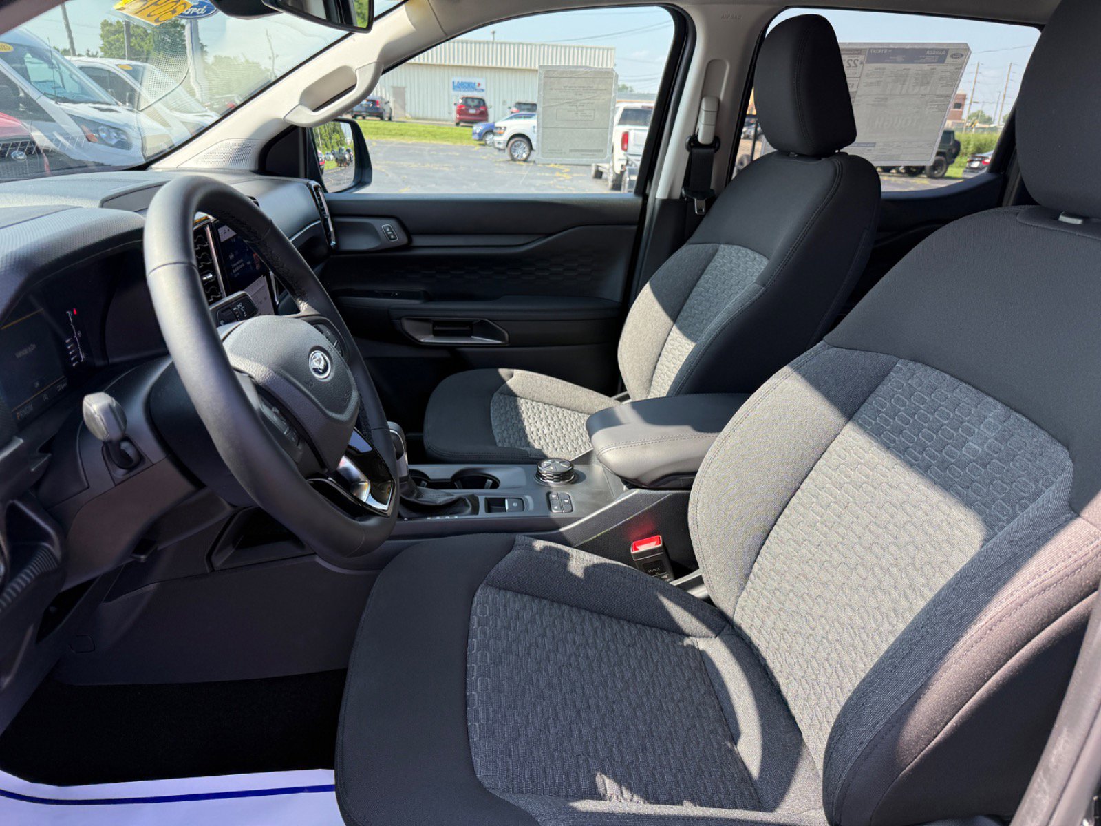 2025 Ford Ranger XLT - Photo 11