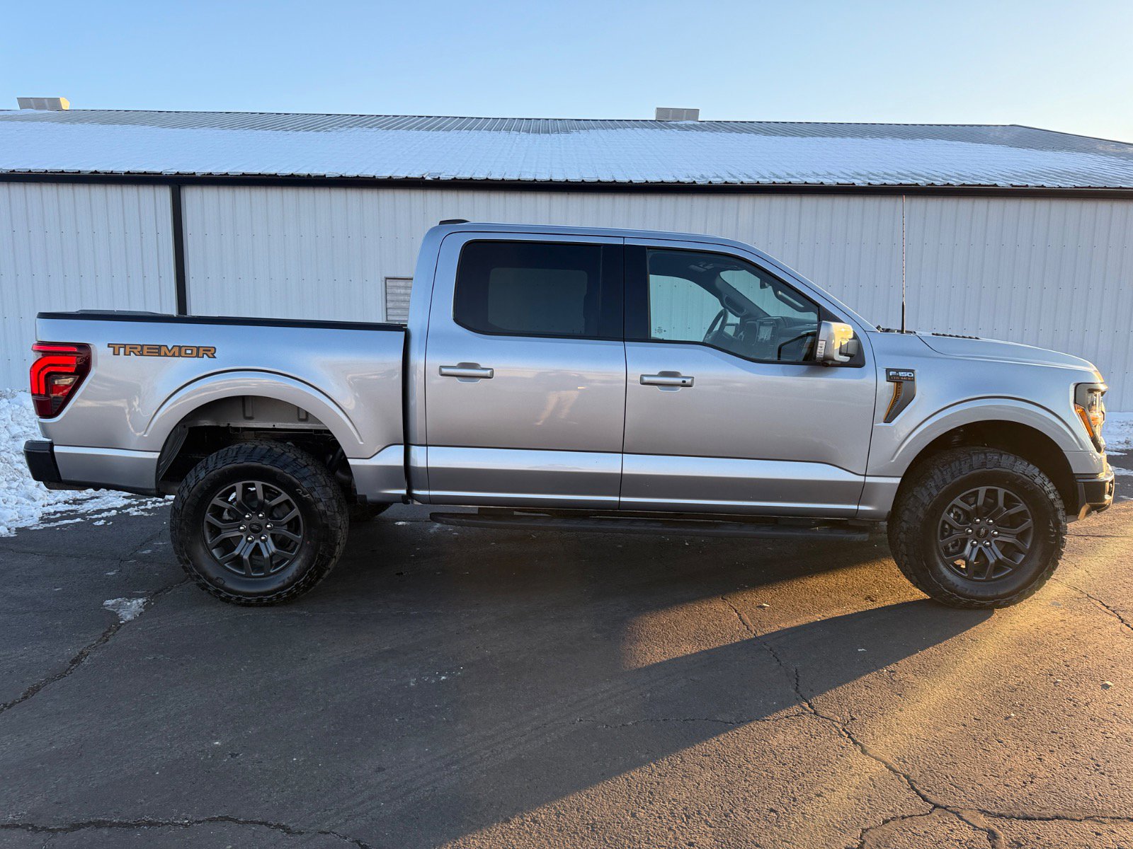 2025 Ford F-150 Tremor photo 2