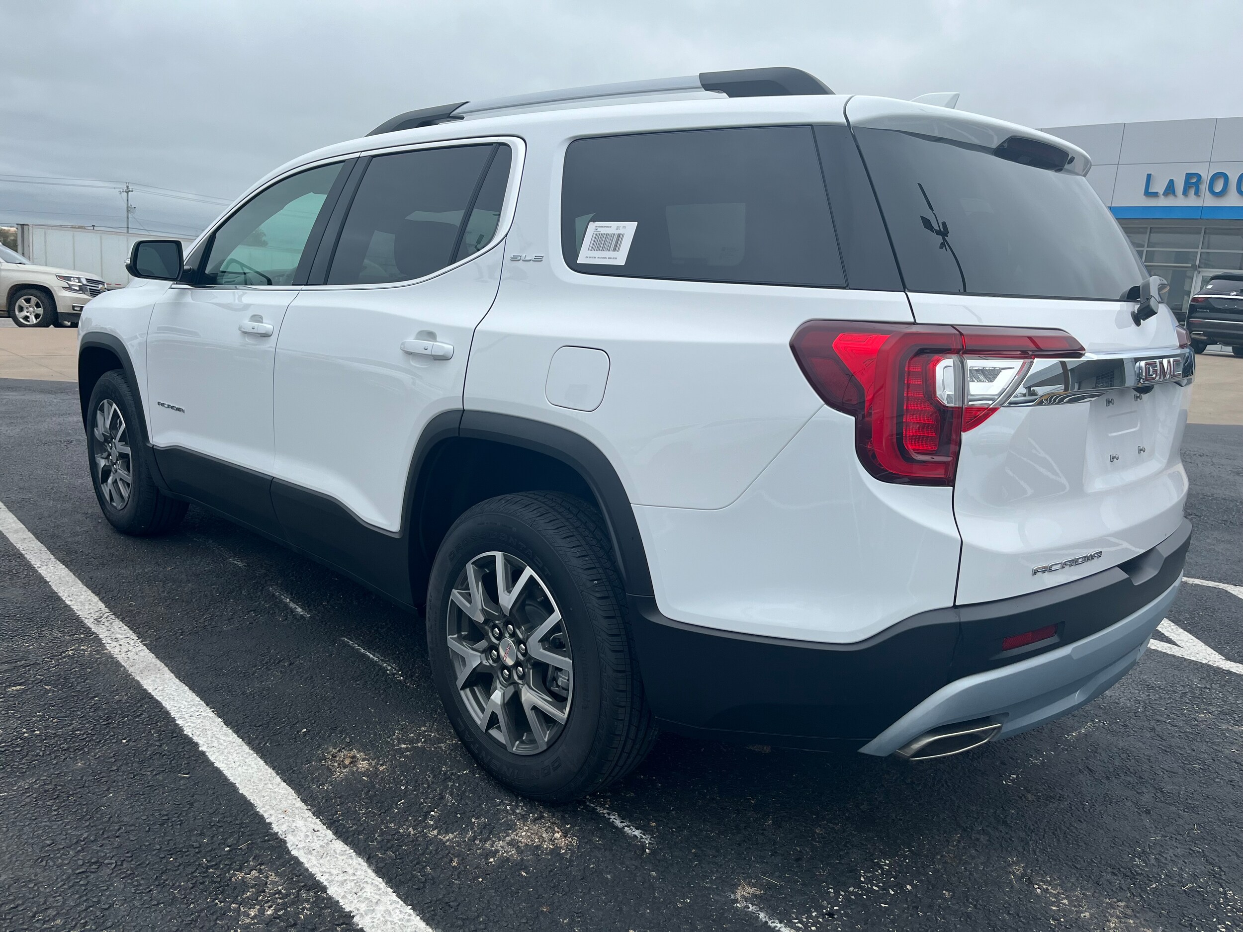 2023 Gmc Acadia SLE photo 3