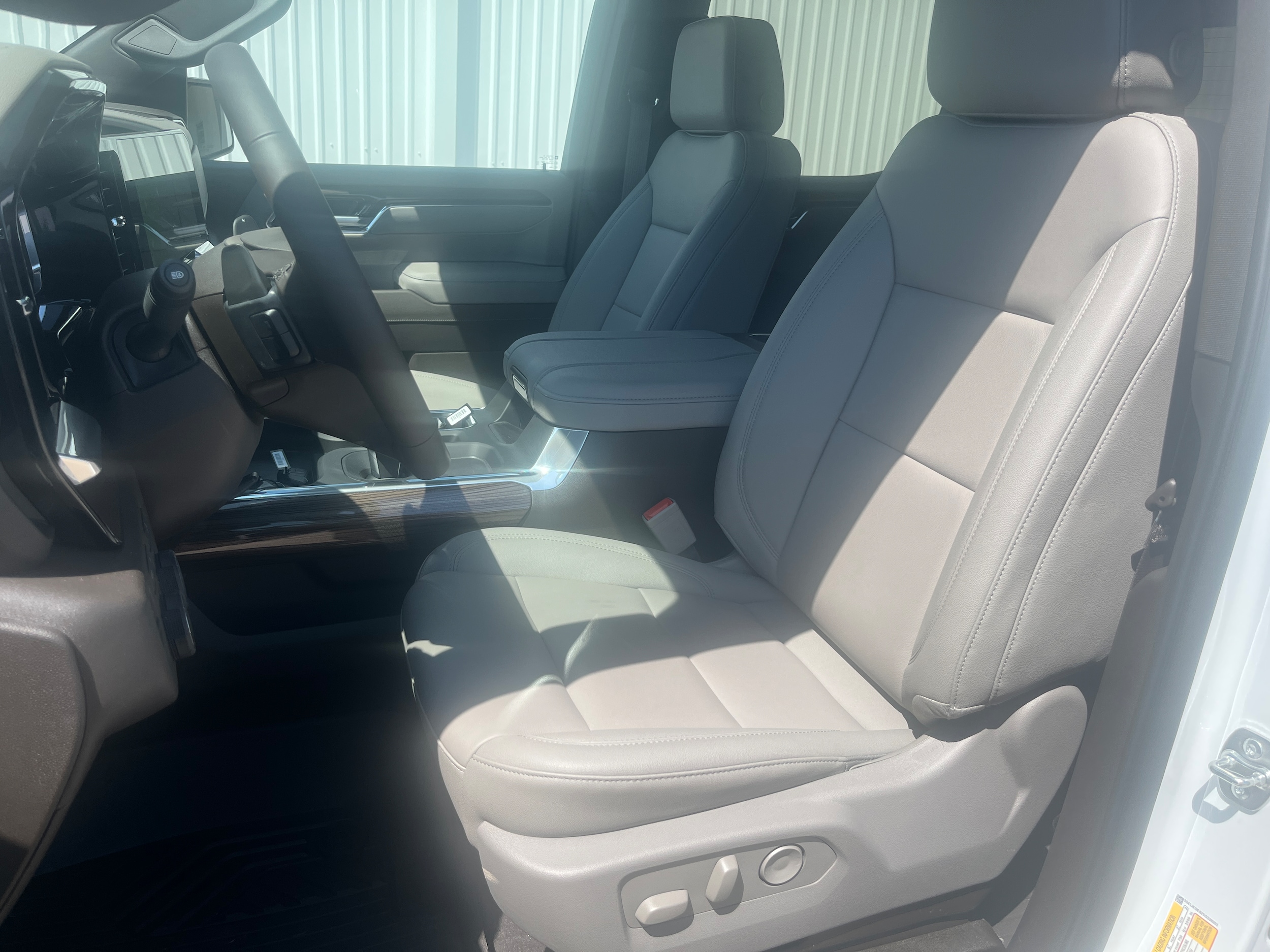 2026 Chevrolet Silverado 1500 LT - Photo 8