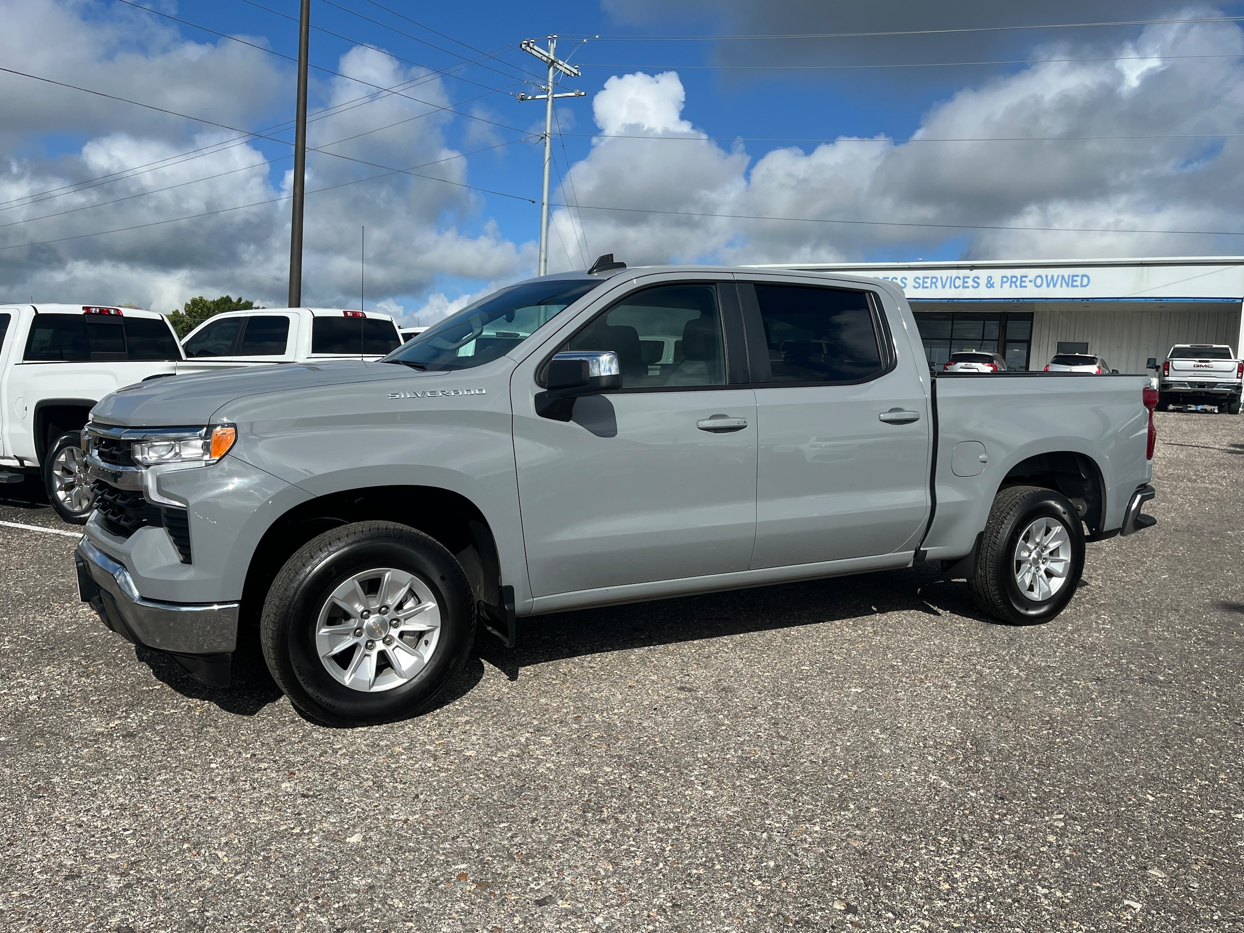 Used 2024 Chevrolet Silverado 1500 LT with VIN 1GCPACEKXRZ259997 for sale in Brenham, TX