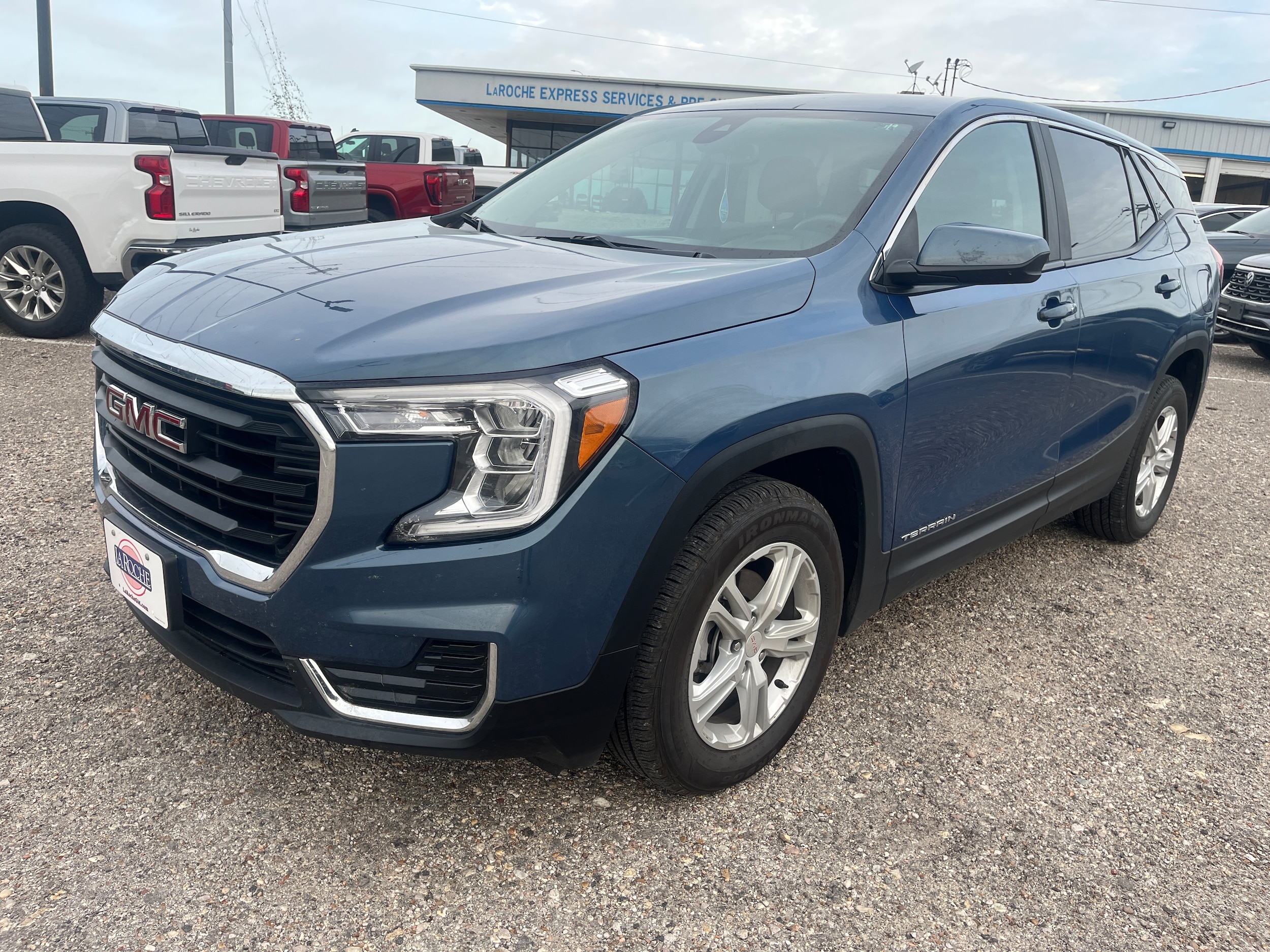 Used 2024 GMC Terrain SLE