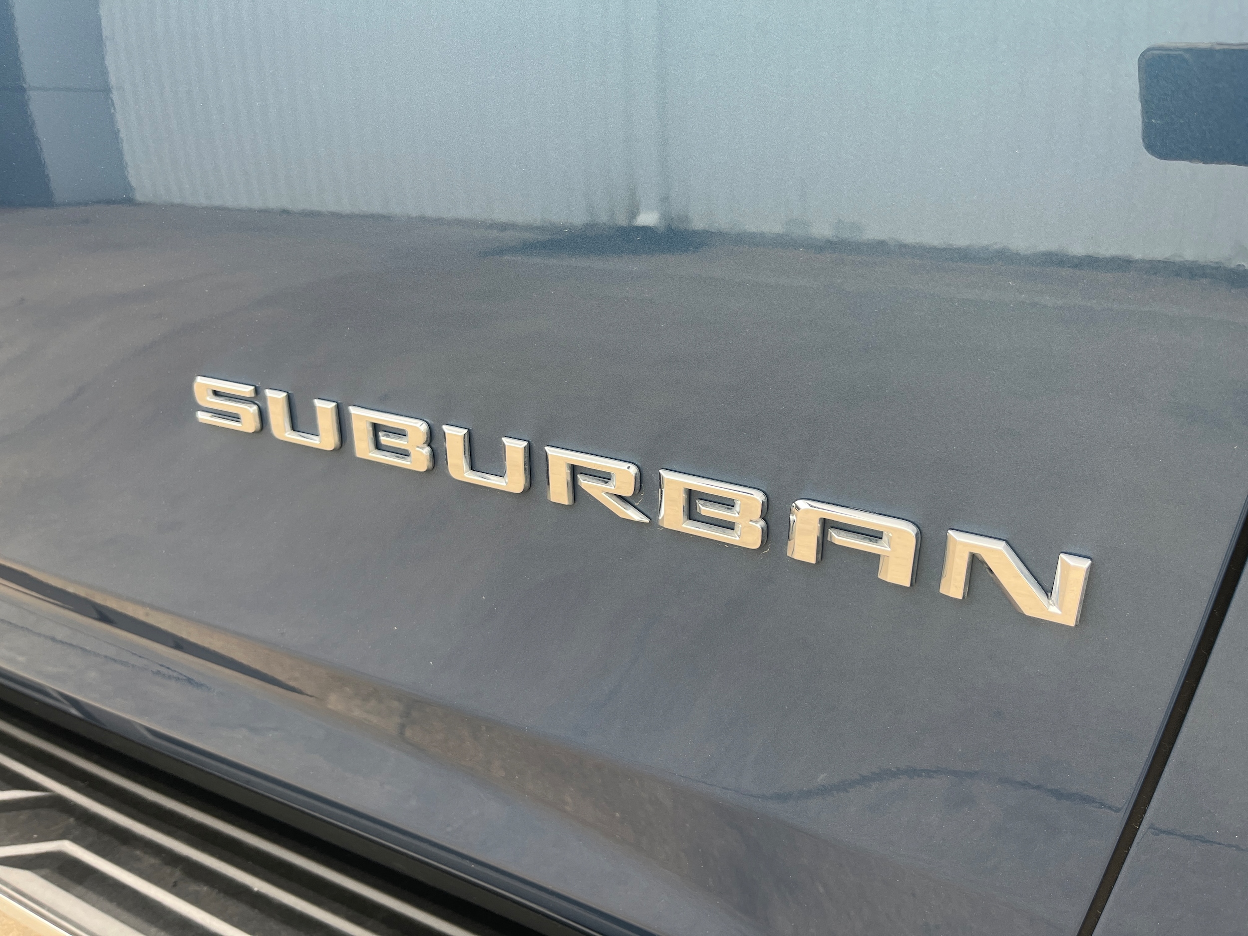 2026 Chevrolet Suburban High Country - Photo 9