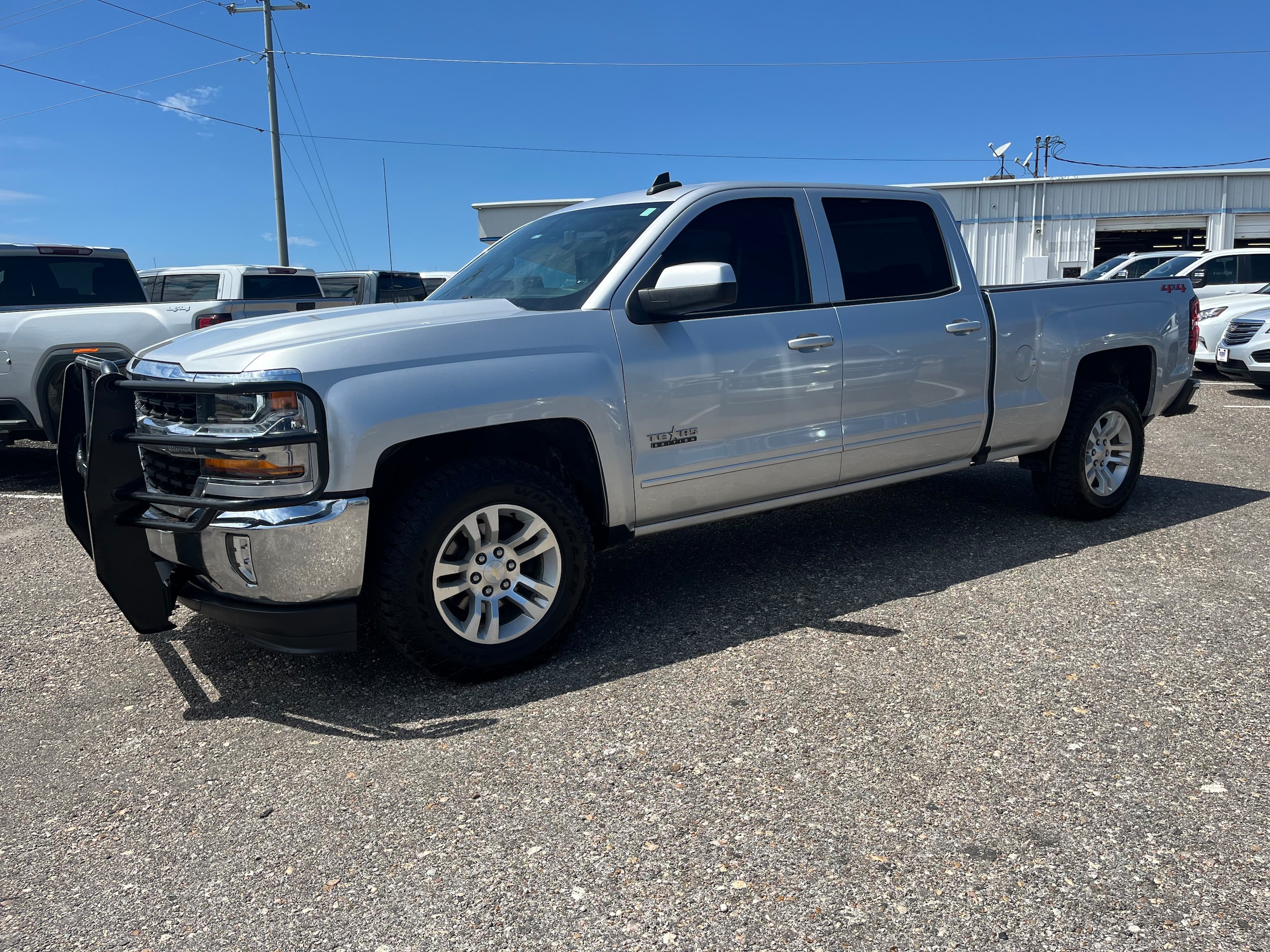 Used 2018 Chevrolet Silverado 1500 LT with VIN 1GCUKREC9JF208413 for sale in Brenham, TX