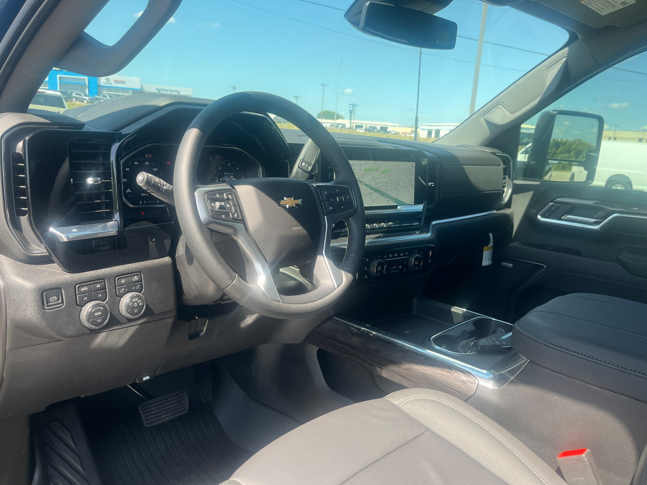 2026 Chevrolet Silverado 2500 HD LTZ - Photo 10