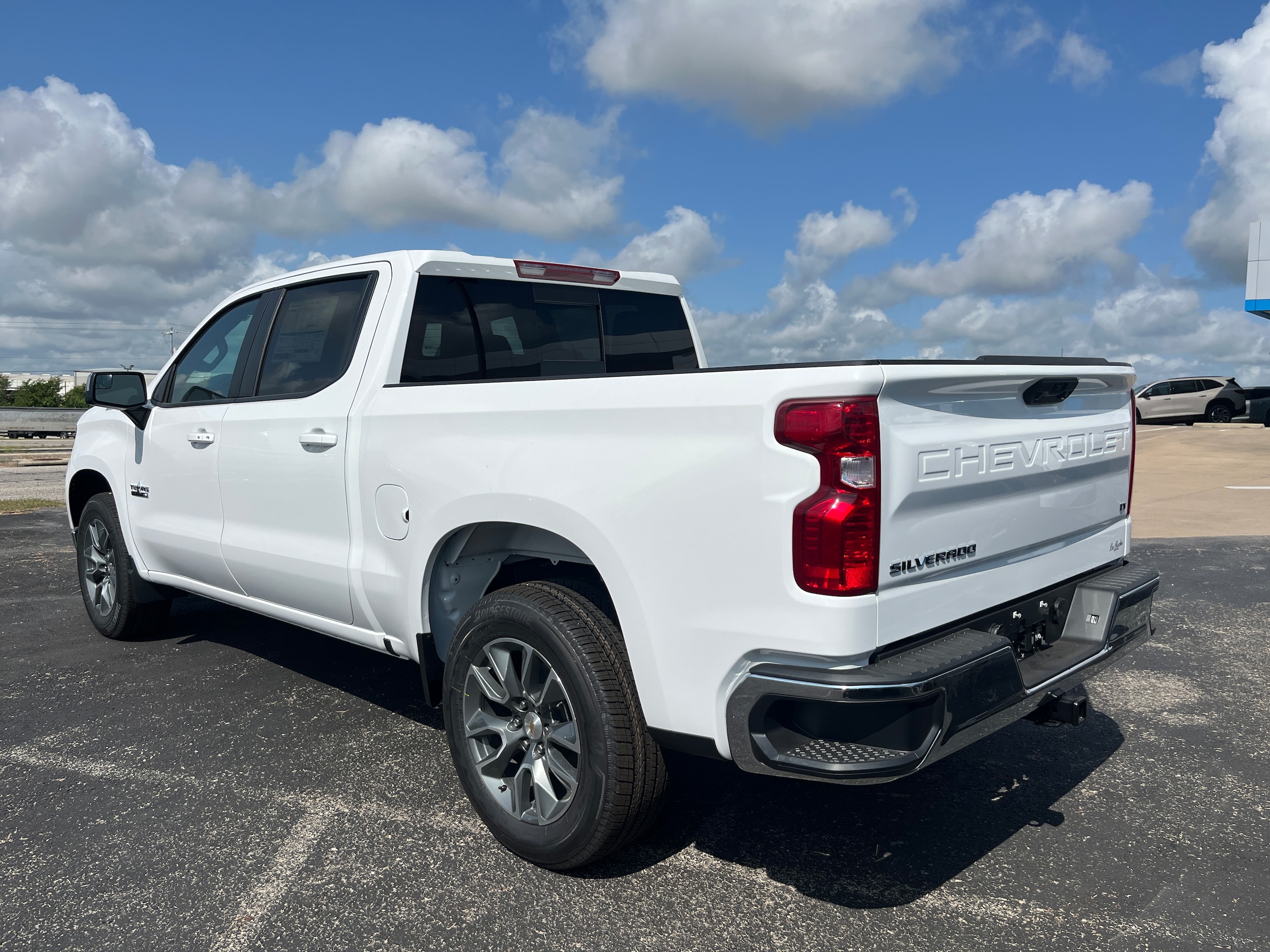 2026 Chevrolet Silverado 1500 LT - Photo 6