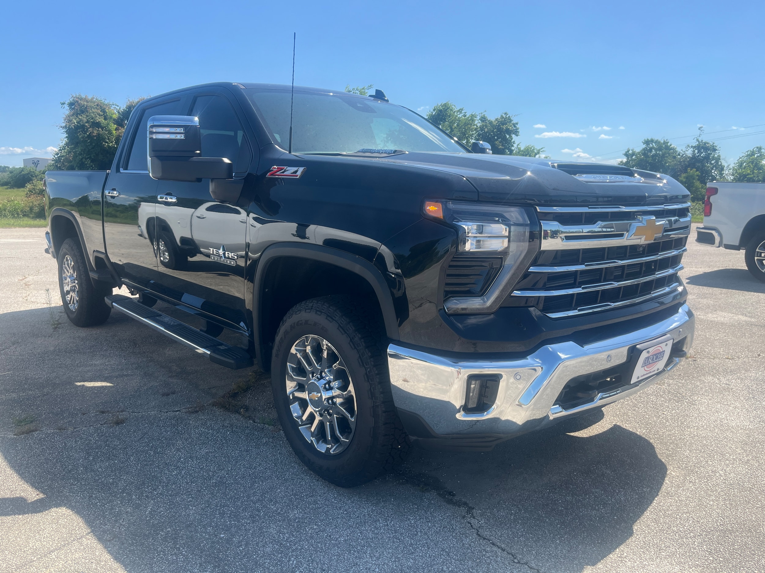 2026 Chevrolet Silverado 2500 HD LTZ - Photo 8