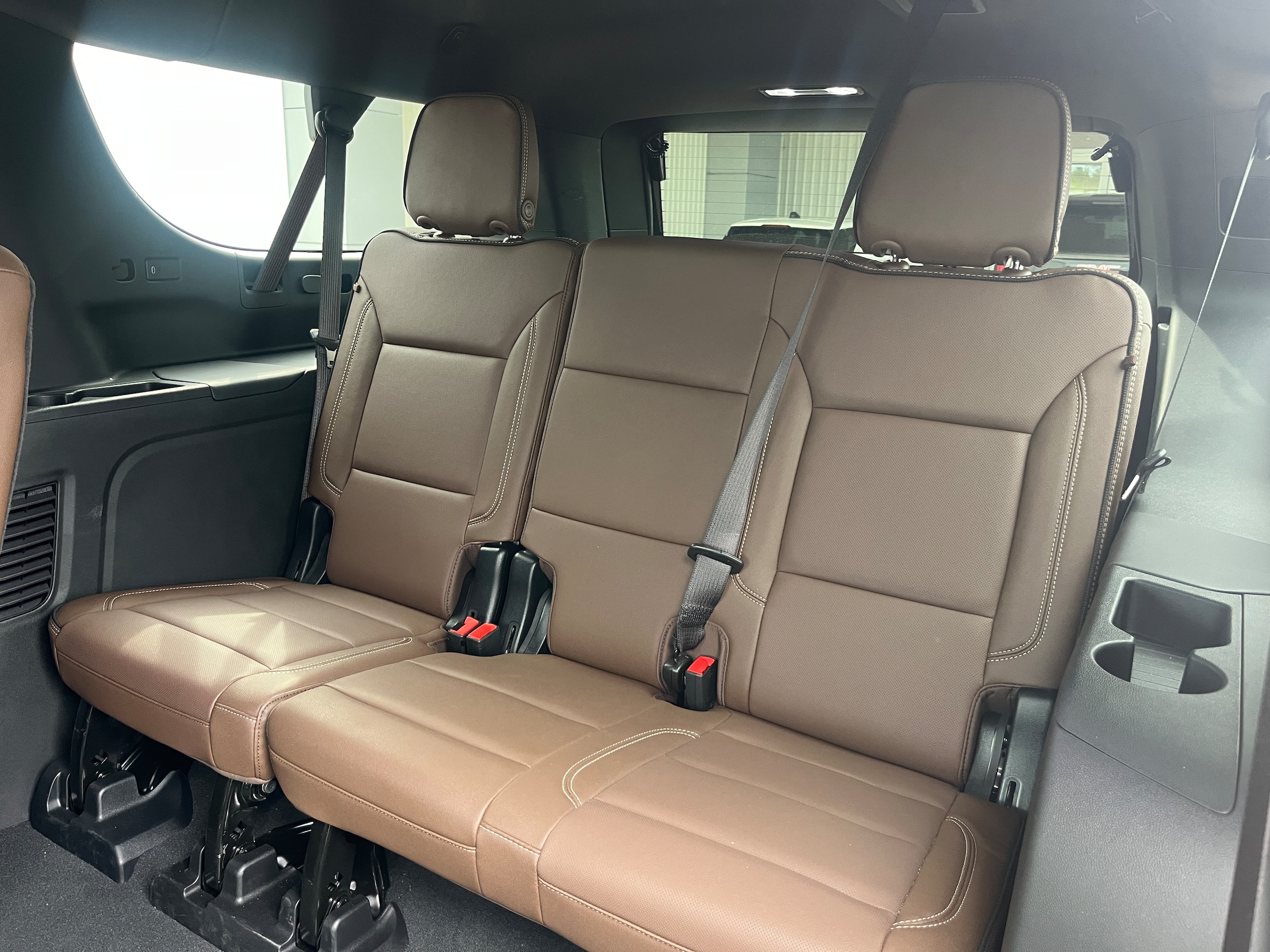 2026 Chevrolet Suburban High Country - Photo 13