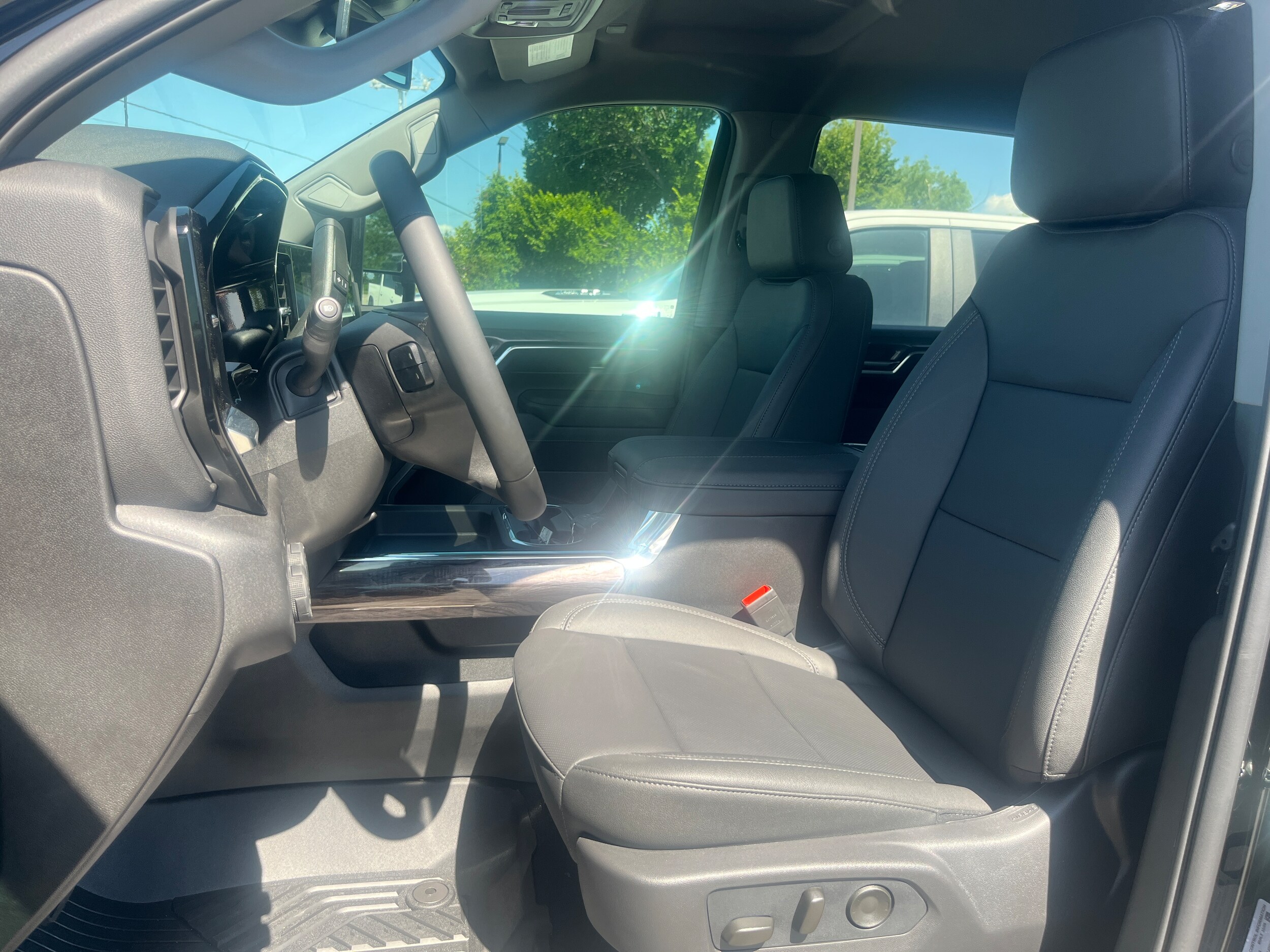 2026 Chevrolet Silverado 2500 HD LTZ - Photo 9