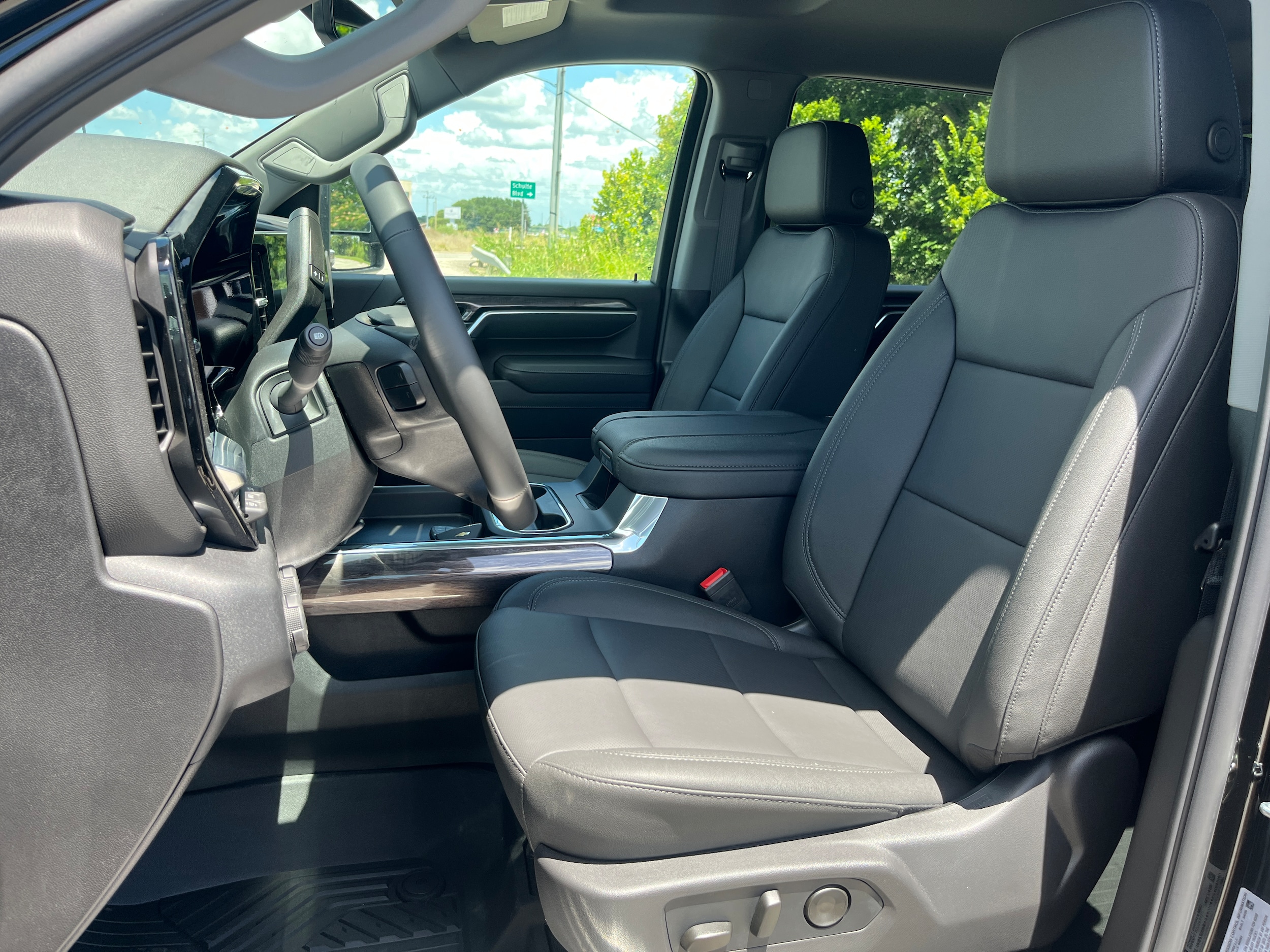 2026 Chevrolet Silverado 3500 HD LTZ - Photo 10