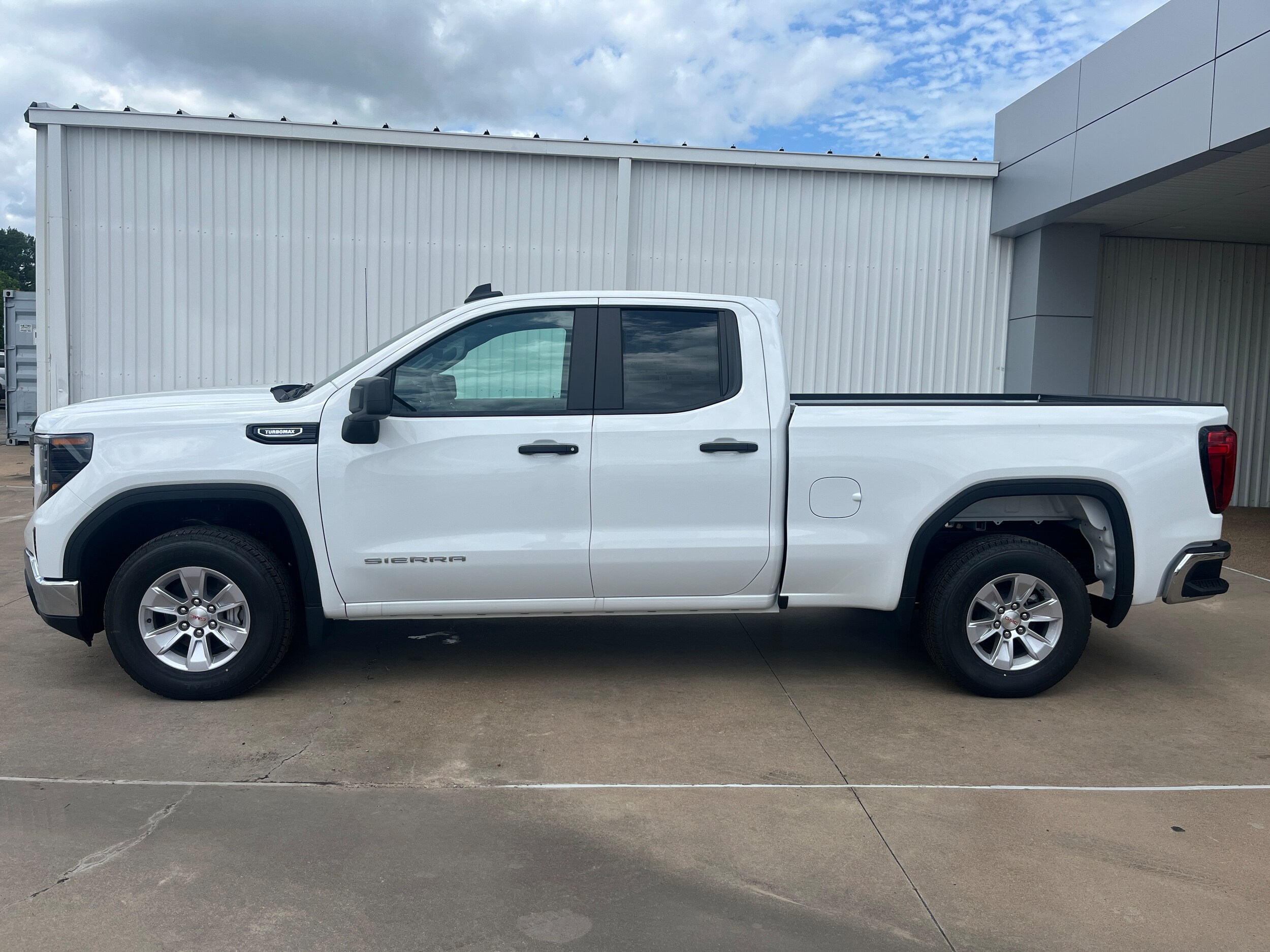 2026 GMC Sierra 1500 Pro - Photo 2