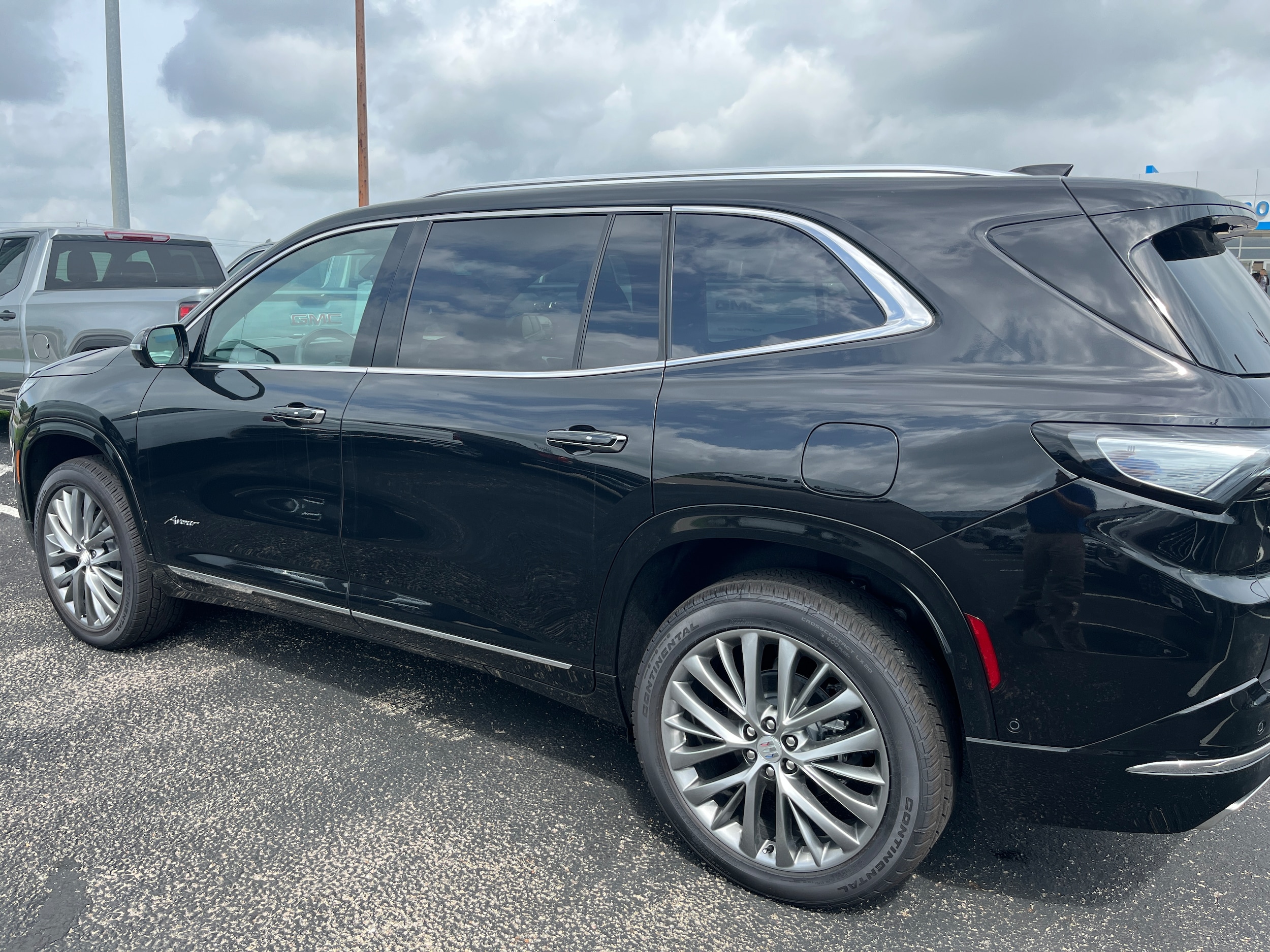 2026 Buick Enclave Avenir - Photo 3