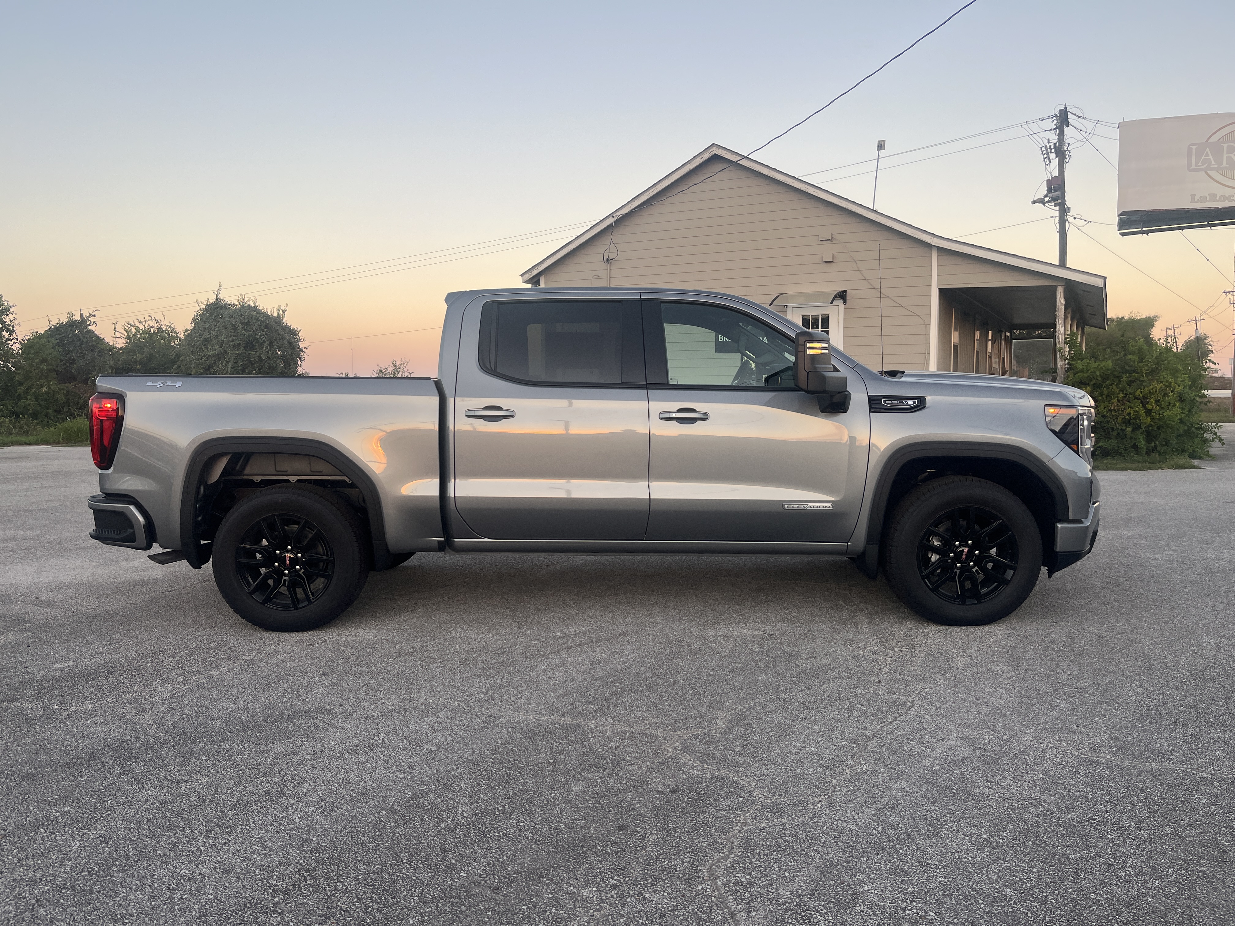 2026 GMC Sierra 1500 Elevation - Photo 4