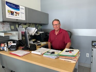 Staff member Jerry Merten from ID_08c356