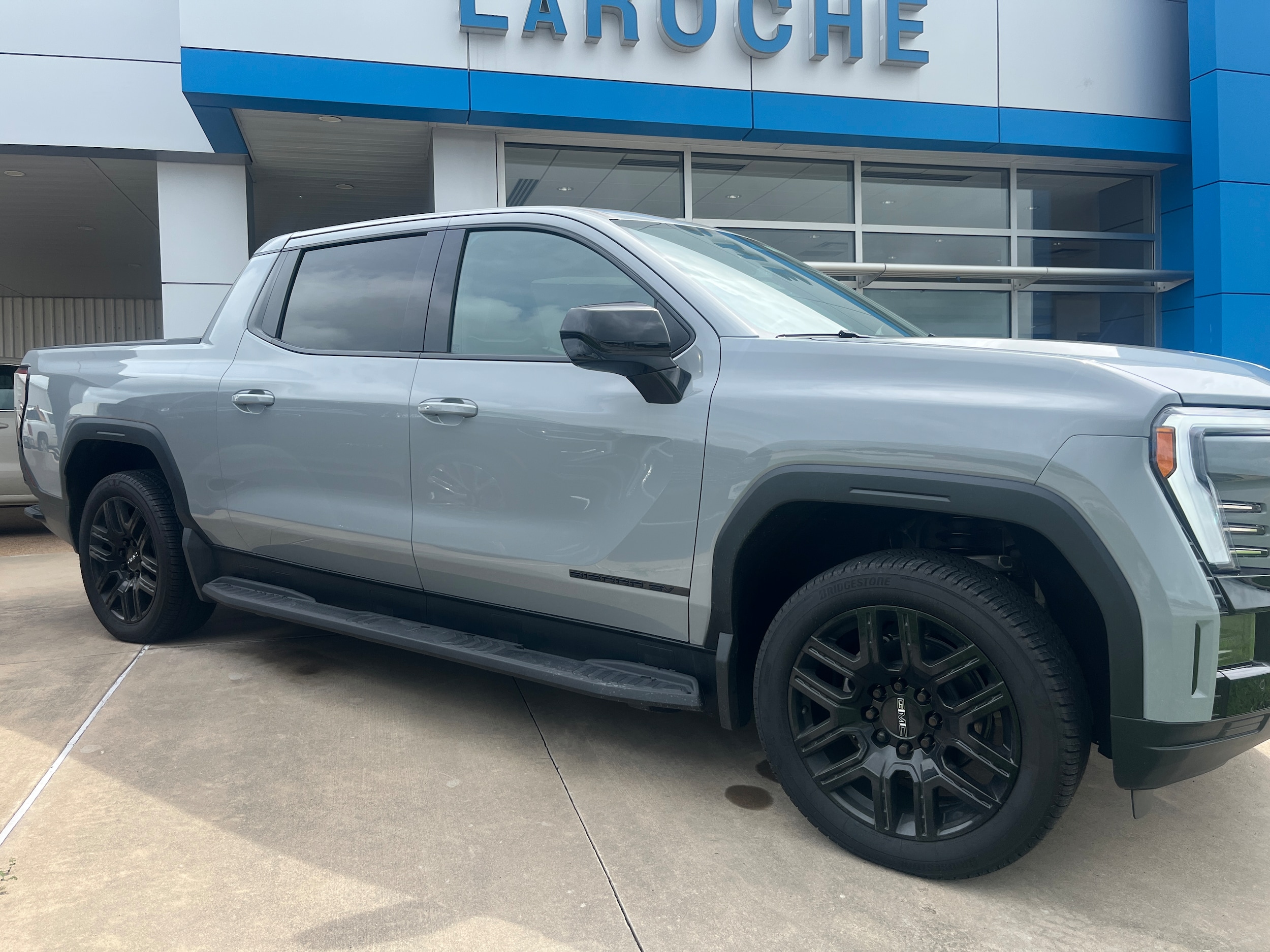 2026 GMC Sierra EV Elevation - Photo 8