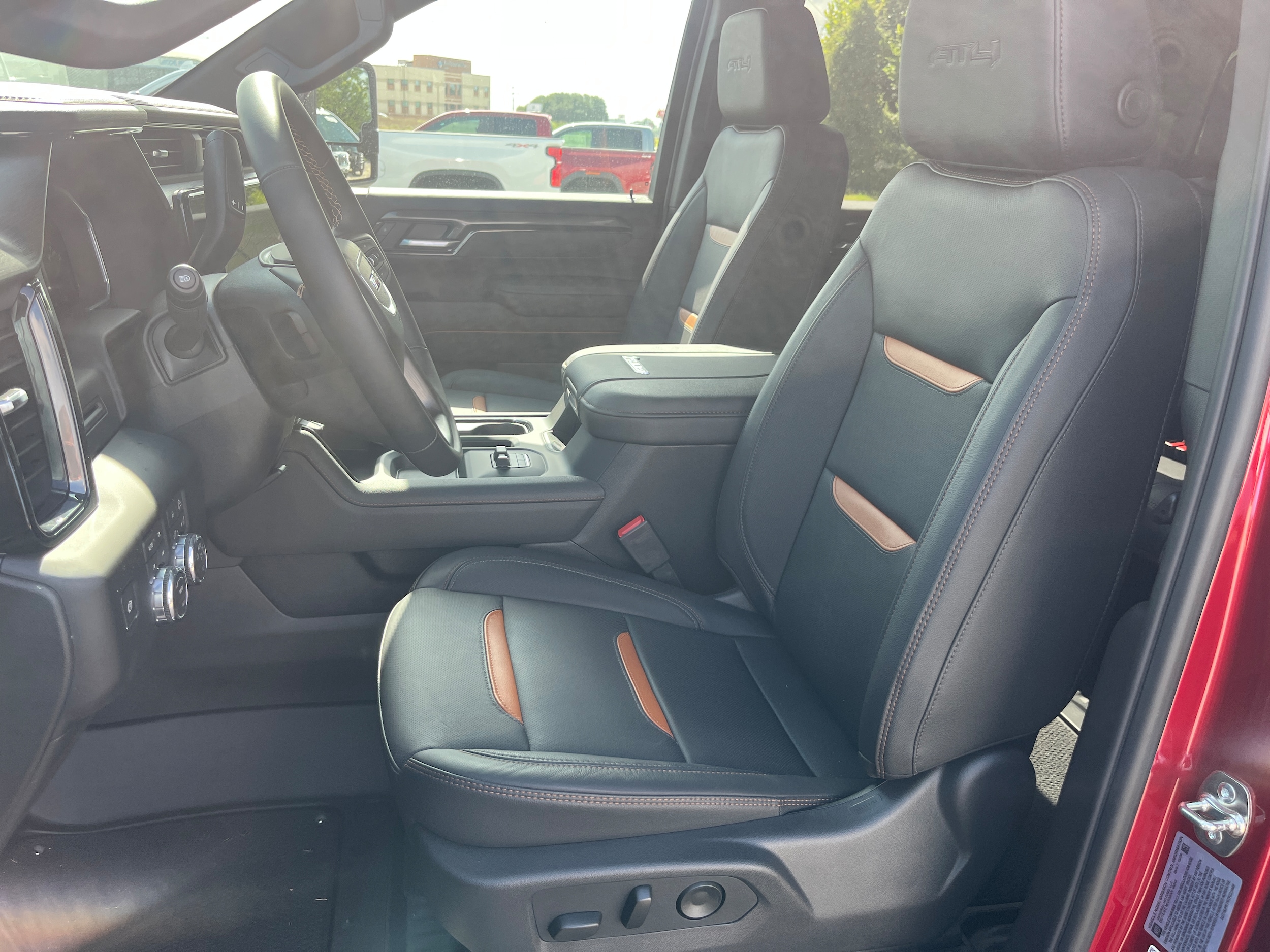 2026 GMC Sierra 2500HD AT4 - Photo 10